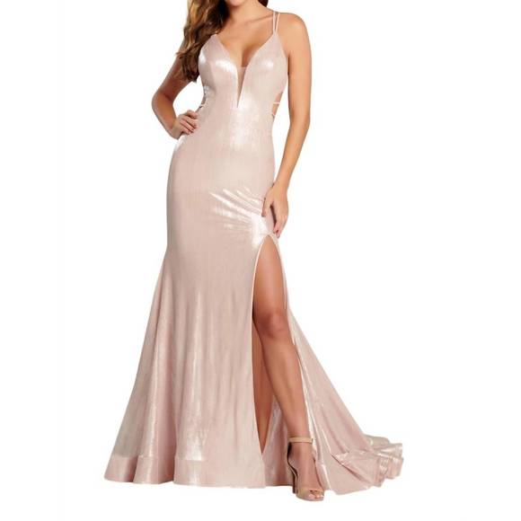 NEW ELLIE WILDE sleeveless fit and flare gown in petal